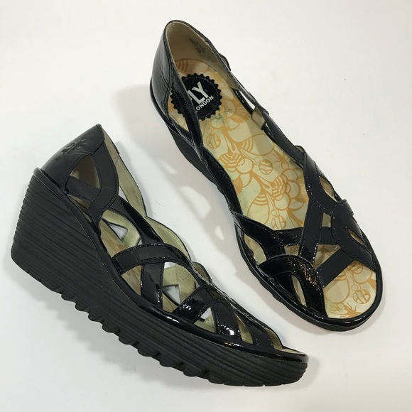 Fly London Shoes - Fly London Peep Toe Cut our wedges Black 39